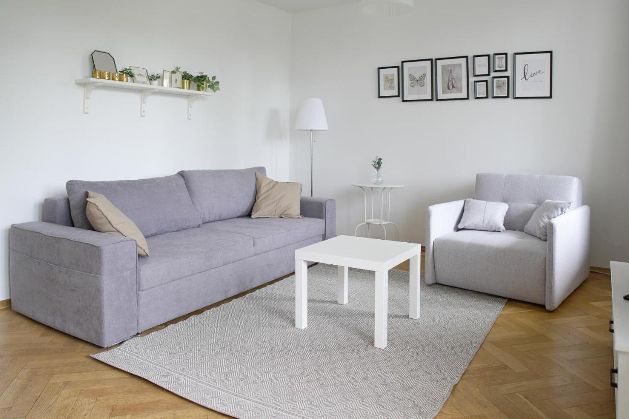 Apartament Przy Parku Saskim Warsaw Exterior photo